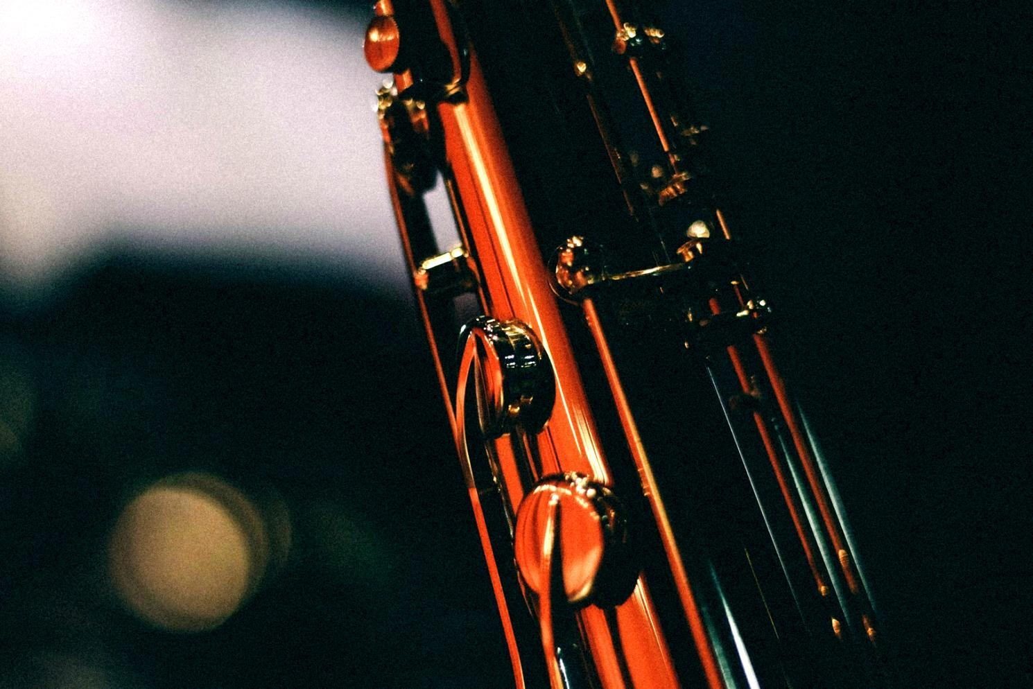 Ambiente di apprendimento moderno con tecnologie audio all'avanguardia